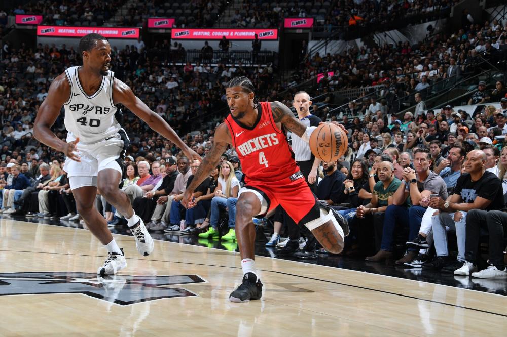 对阵狼队时 对阵狼队时