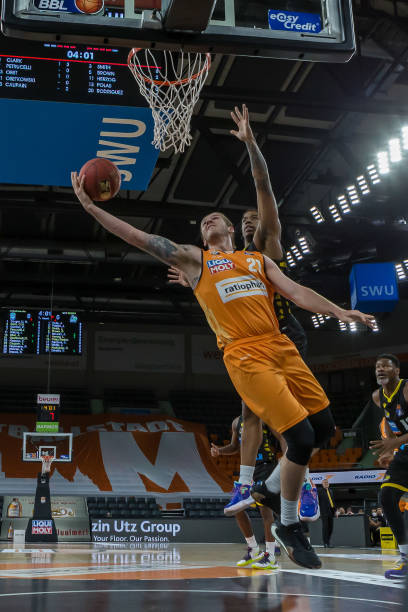 队在战术上 队在战术上