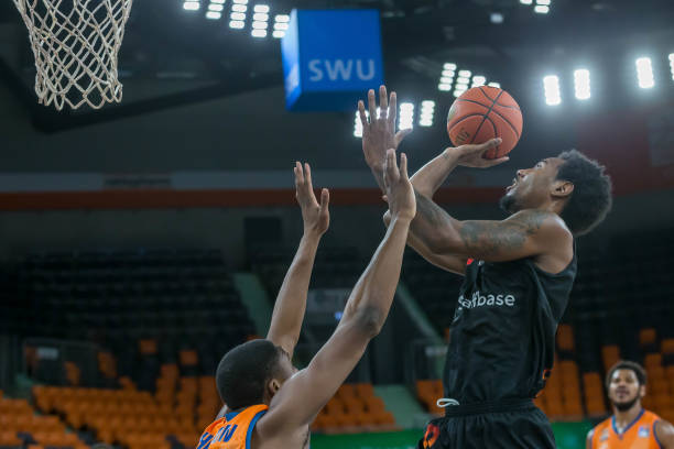 碰撞的对决 碰撞的对决